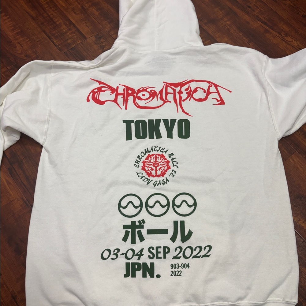 Chromatica Ball Lady Gaga Tokyo White Tour Hoodie - size L